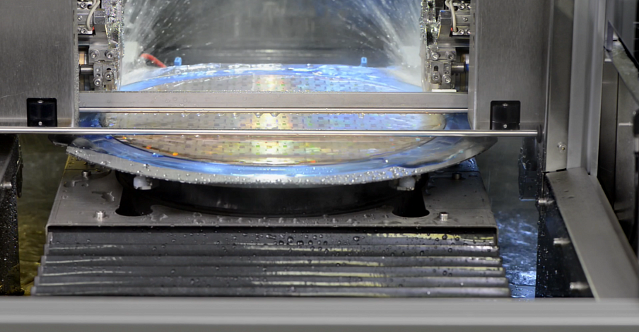 Установка автоматической прецизионной дисковой резки с двумя шпинделямии ADT 8030